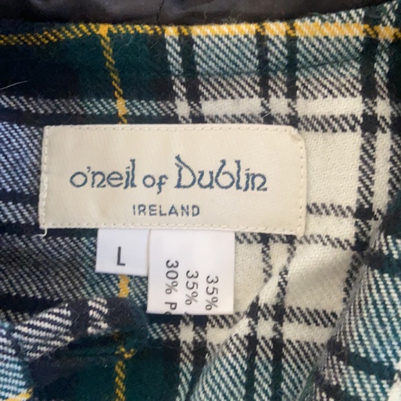 Child’s large O’Neil of Dublin cape - Picture 3 of 4